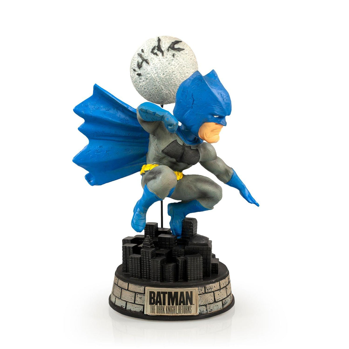 EXCLUSIVE Batman Bobblehead | Features Batman's Superhero Pose | 8" Resin Design