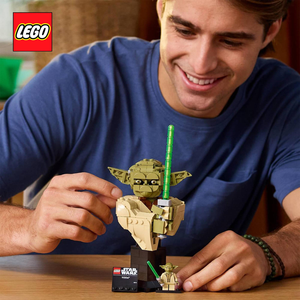 Star Wars LEGO 75438 Yoda Bust 399-Piece Building Set