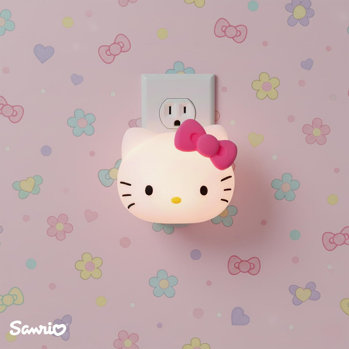 Sanrio Hello Kitty Face Plug-In Nightlight