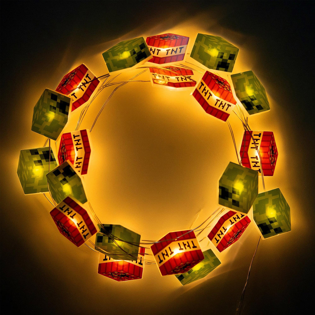 Minecraft 2-Piece TNT Décor Bundle | Glitter Lamp & String Lights