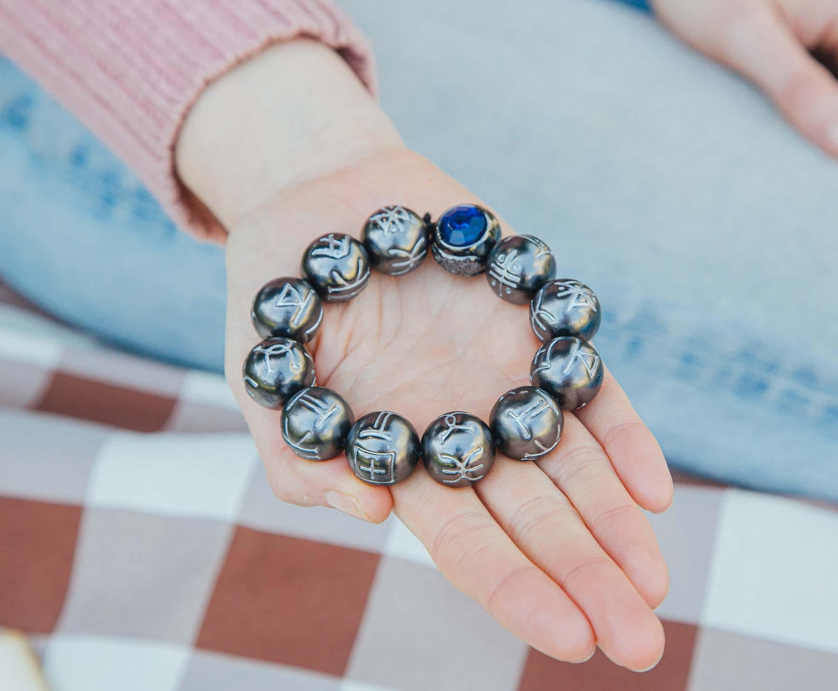 Marvel Studios Black Panther Light-Up Kimoyo Beads Bracelet Replica