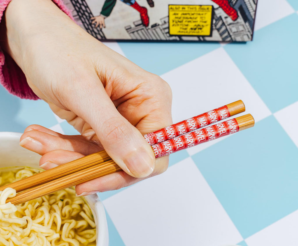 Marvel Comics Classic Characters 20-Ounce Ceramic Ramen Bowl With Chopsticks