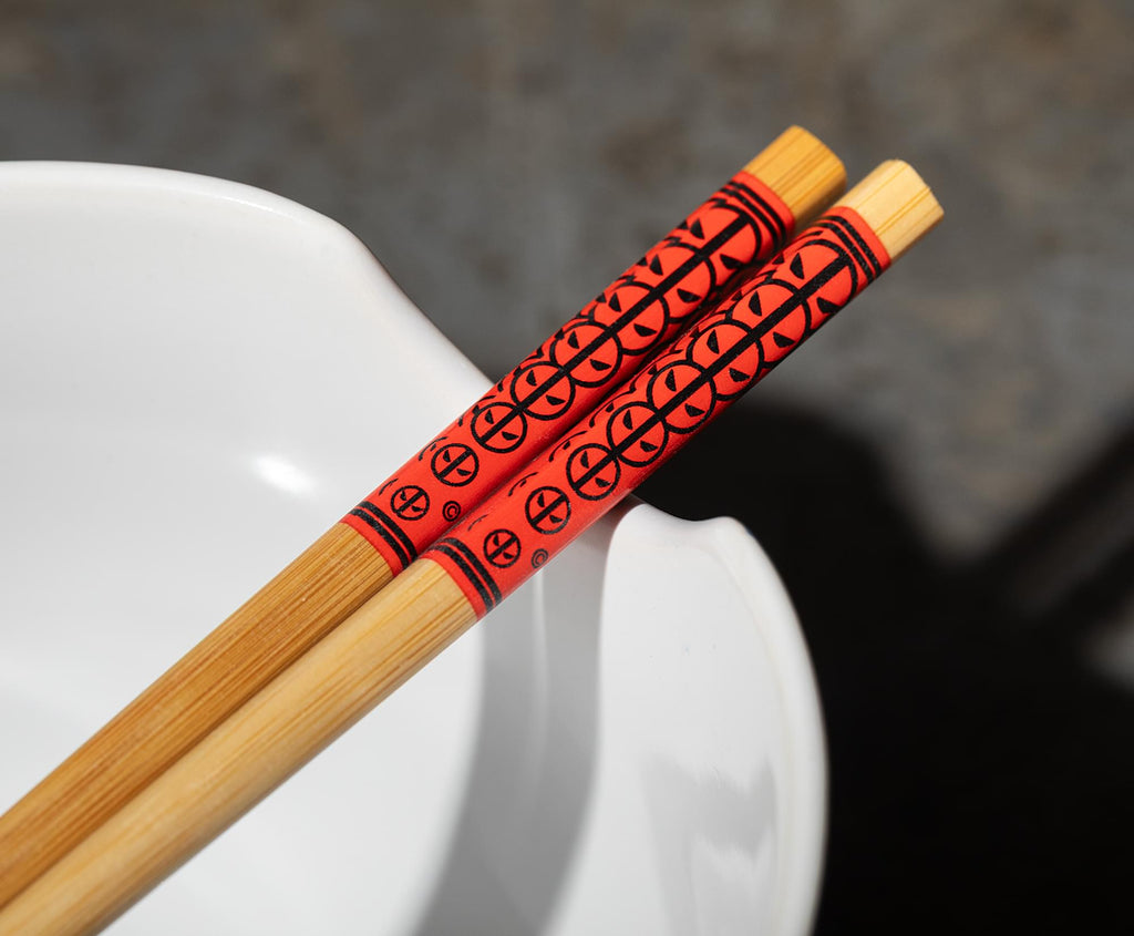 Marvel Deadpool Iconography 20-Ounce Ramen Bowl and Chopstick Set