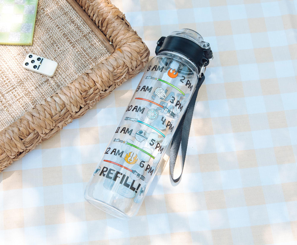 Star Wars Characters 33-Ounce Plastic Water Bottle With Timetable