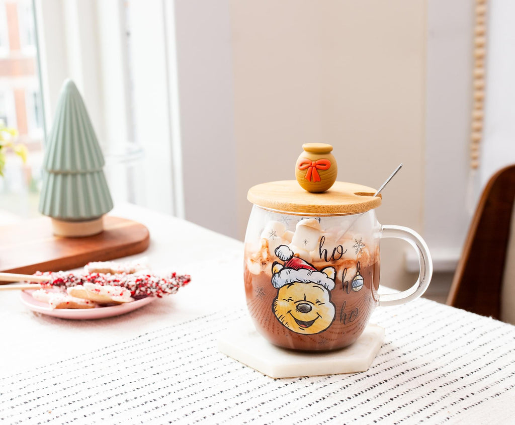 Disney Winnie the Pooh Holiday 17-Ounce Glass Coffee Mug With Lid and Spoon