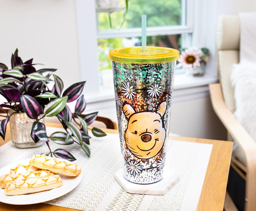 Disney Winnie the Pooh Confetti Carnival Cup With Lid and Straw | Hold 32 Ounces