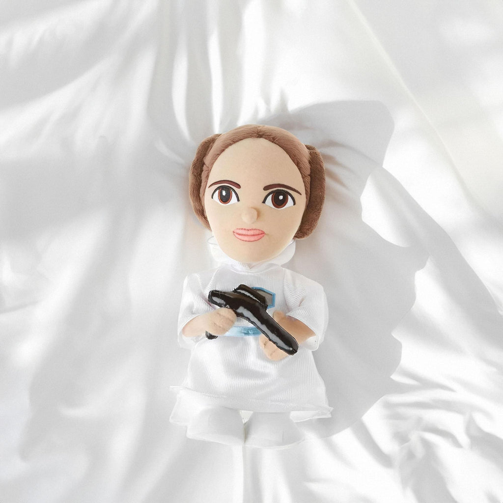 Star Wars 9" Talking Plush: Princess Leia